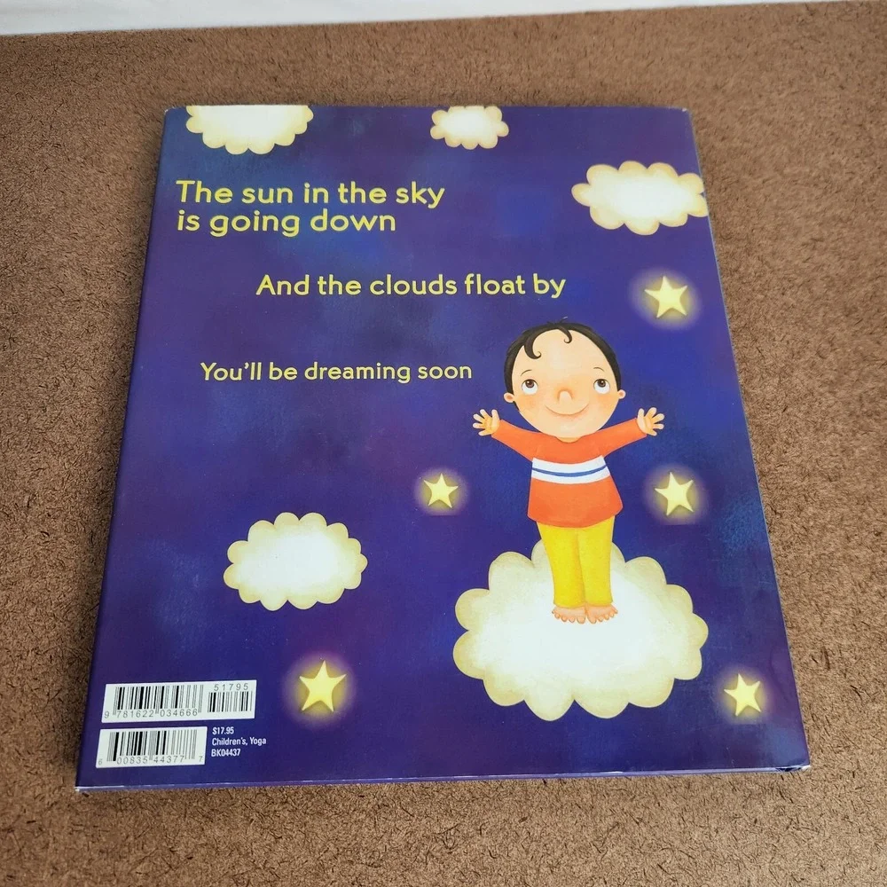 Good Night Yoga: A Pose-by-Pose Bedtime Story [Hardcover] Gates, Mariam and Hind